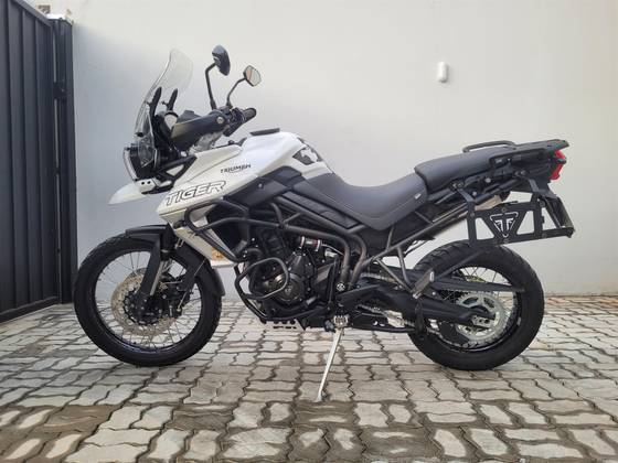 TRIUMPH TIGER 800 XCA 